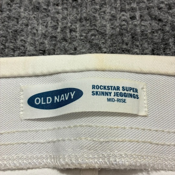 Old Navy Rockstar Super Skinny Jeggings Size 6 White Distressed Pull On Mid Rise - Picture 6 of 10